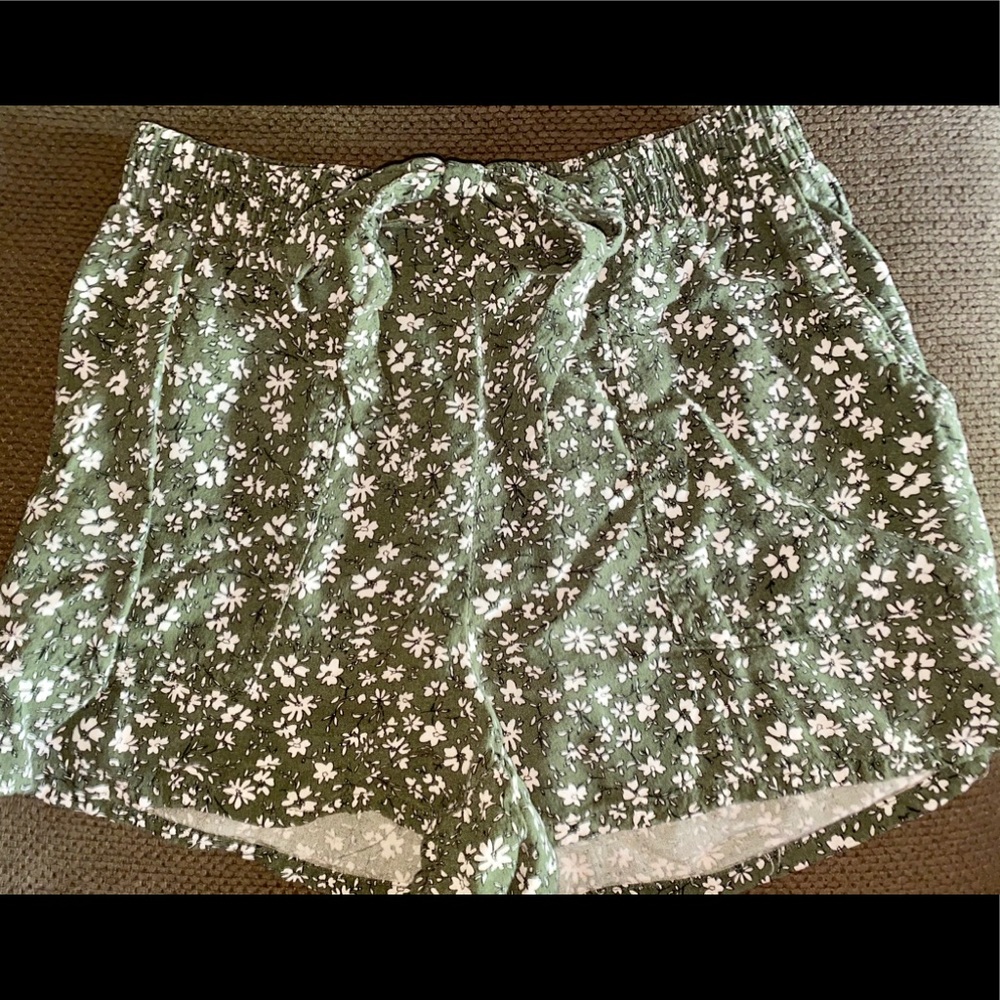 Soft&Lose Green&White Floral Drawstring Shorts